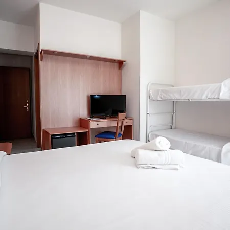 Hotel Cristall 3*