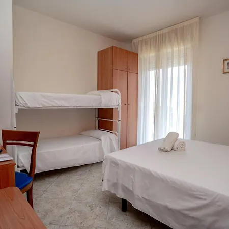 Hotel Cristall 3*